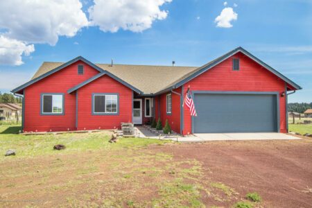 Photo of 8725 E. Yakima Rd.