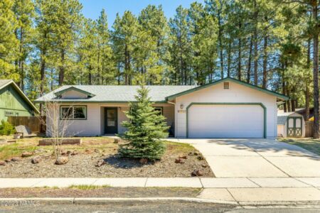 Photo of 1560 W University Heights DR