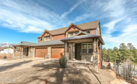 Photo of Coming Soon: Breathtaking Townhome with Mountain Views