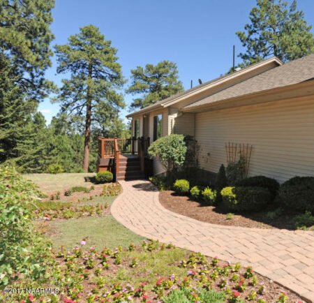 Photo of 3567 W Kiltie Loop, Flagstaff, AZ 86005