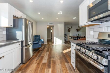 Photo of 73 Seneca Dr