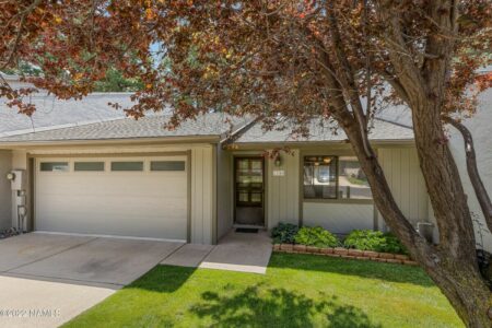 Photo of 1744 N Fairway DR