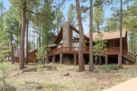 Photo of 2312 N Fremont BLVD