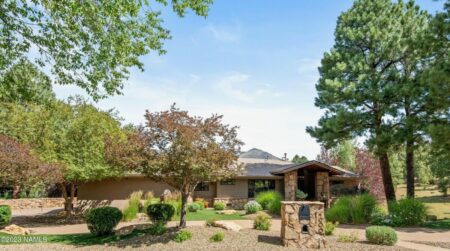 Photo of 4600 E Green Mountain Drive