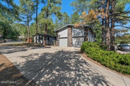 Photo of 3340 N Harris WAY