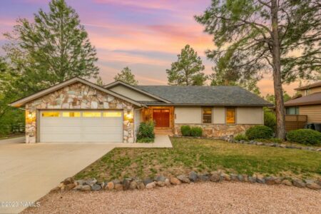 Photo of 2310 N Timberline RD